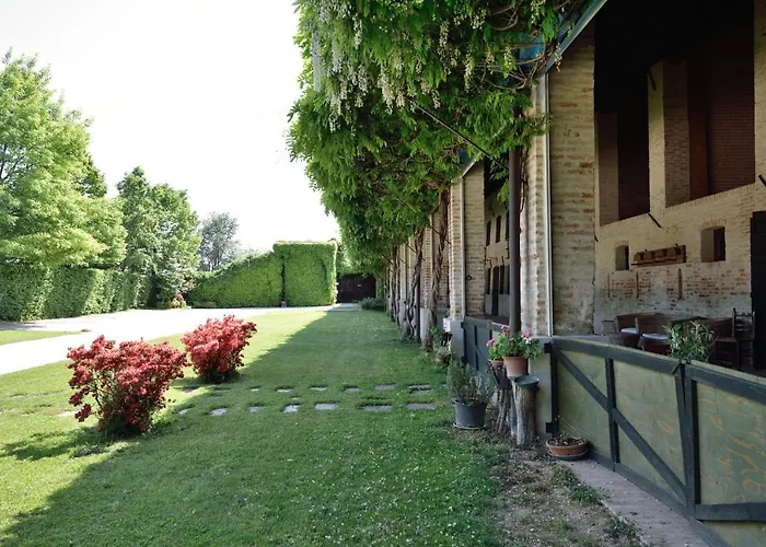 Tenuta Le Risare Couette-café